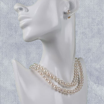 doiuble strand white necklace
