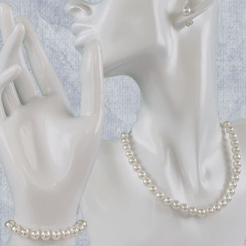set of white pearls