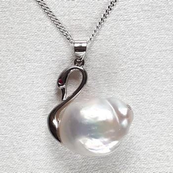 swan pendant